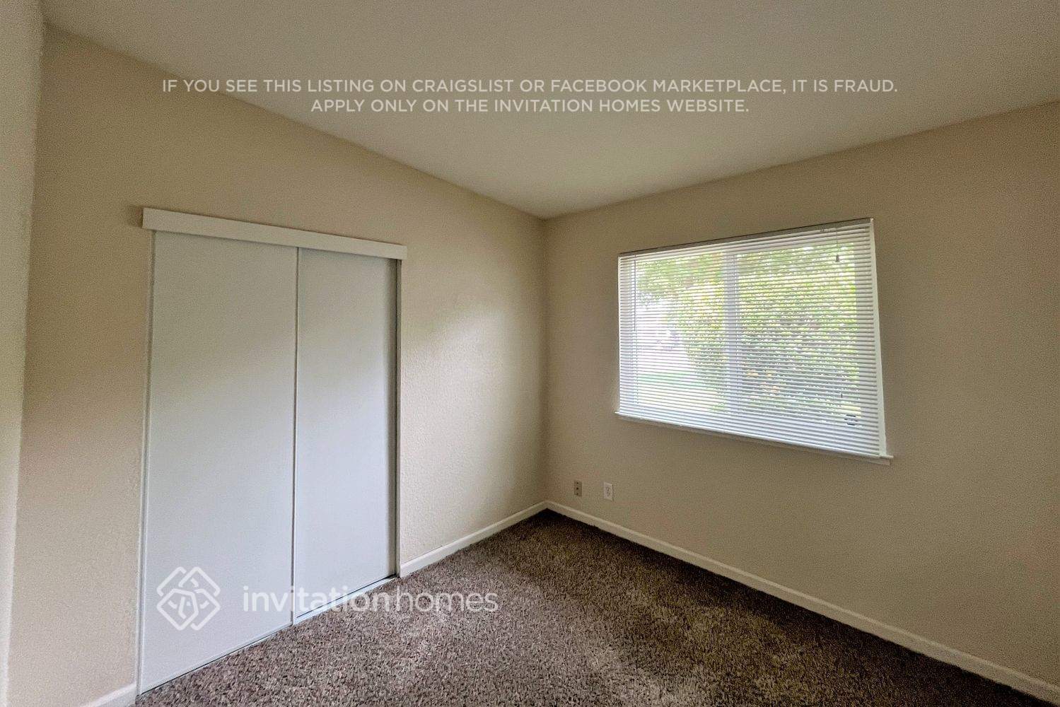 Building Photo - 3912 Moonbeam Dr