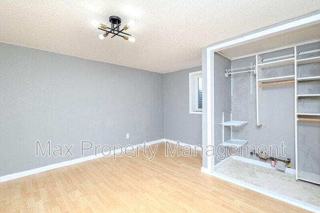 Building Photo - 5305 NW 91st Ct