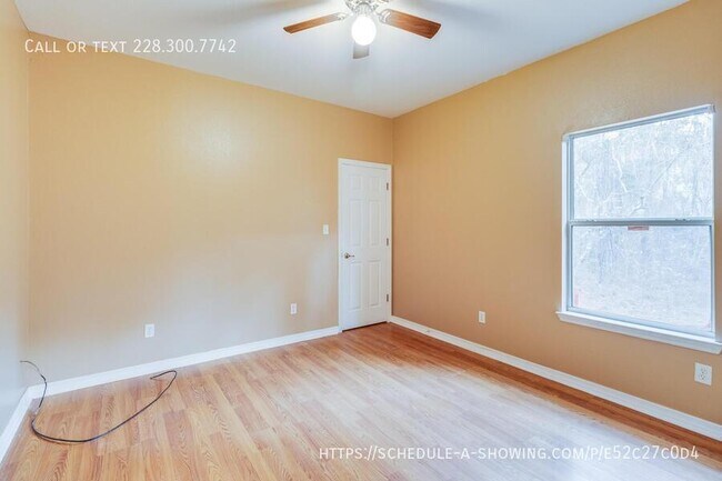 Building Photo - 6085 W Bolivar St