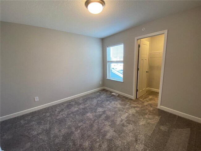 Building Photo - 188 Jean Avenue