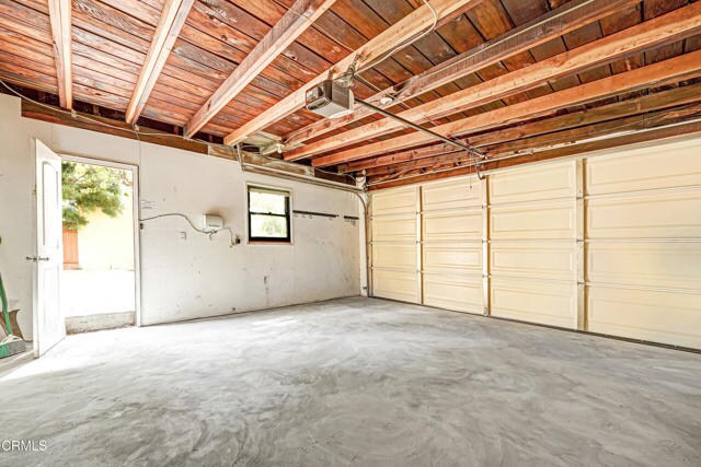 Building Photo - 1840 Loma Vista St
