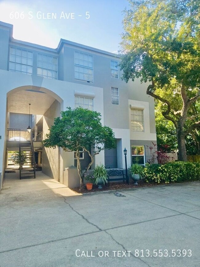 Building Photo - 606 S Glen Ave