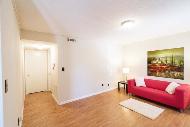 Primary Photo - 2090 Cole Rd SE
