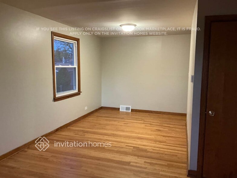 Building Photo - 3615 Cleveland Ave