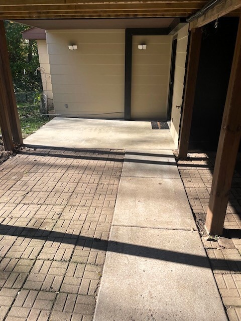 Building Photo - 9901 Runnymeade Ln