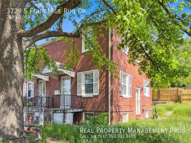 Building Photo - 3729 S Four Mile Run Dr