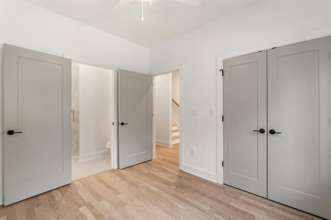 Building Photo - 1237 Memorial Dr SE