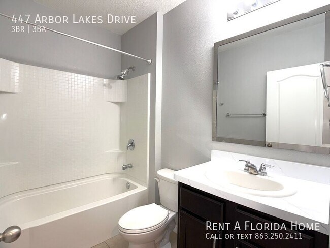 Building Photo - 447 Arbor Lakes Dr