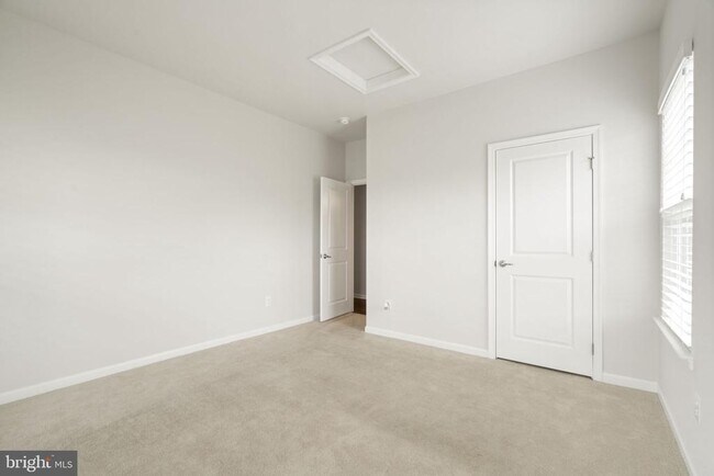 Building Photo - 25609 Lockhart Ln