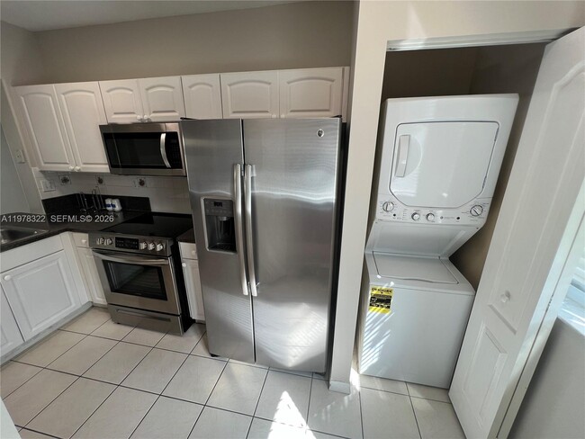 Building Photo - 110 SW 109th Ave