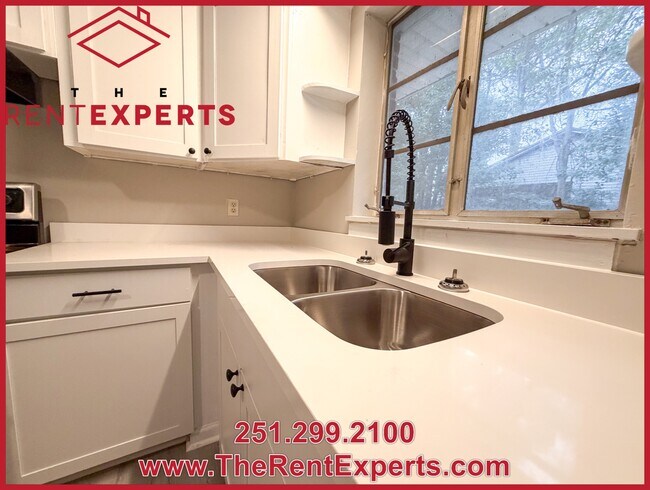 Building Photo - 51 Sherwood Dr