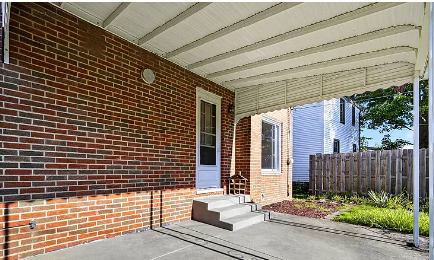Building Photo - 1531 Crestwood Rd