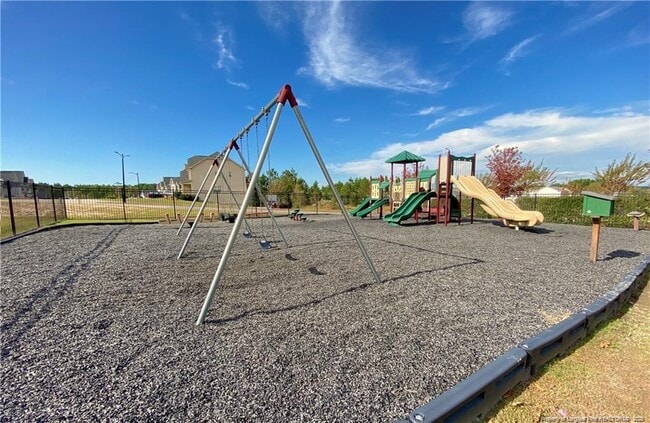 Building Photo - 76 Loyalist Rd