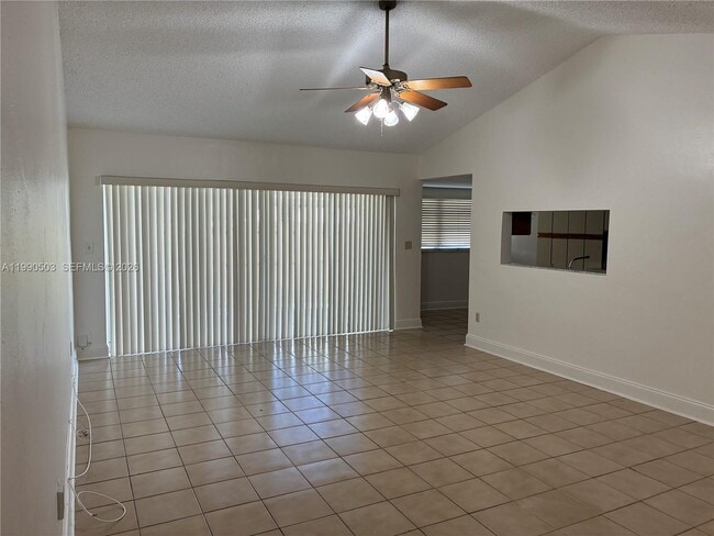 Building Photo - 12213 SW 110th Ln