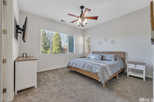 Building Photo - 10577 Eagle Falls Way