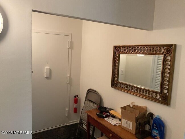 Building Photo - 1 Channel Dr