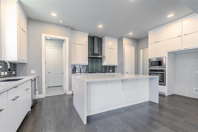 Building Photo - 8528 Pine Valley Dr