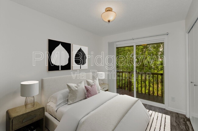 Building Photo - 303 Cervantes Cir