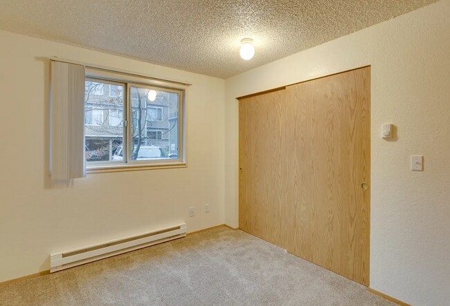 Building Photo - 717 Hawthorne St
