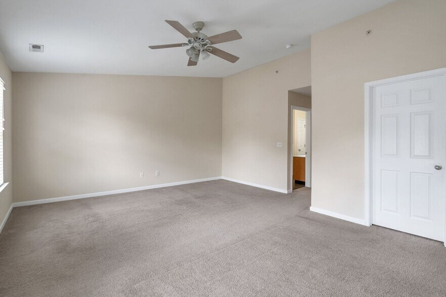 Building Photo - 5110 Neuse Commons Ln