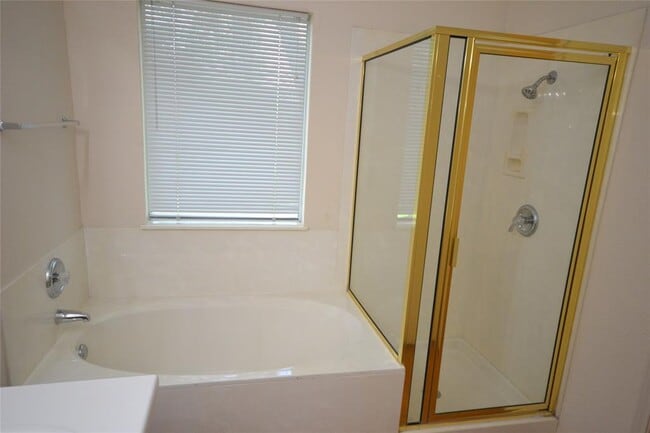 Building Photo - 3207 Picton Ct
