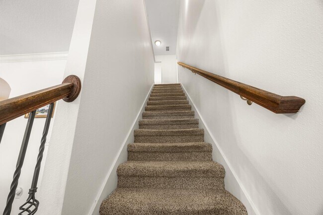 Building Photo - 120 Mosaic Oaks Cir