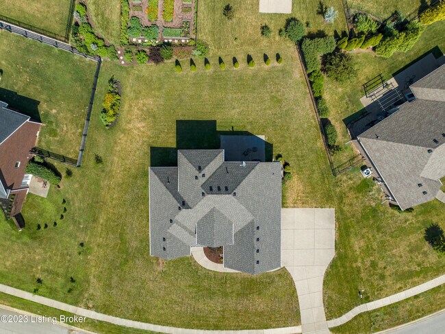 Building Photo - 1606 Church Side Dr