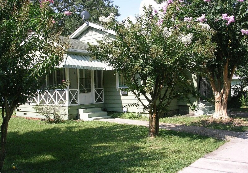 Building Photo - 2652 Merwyn Rd