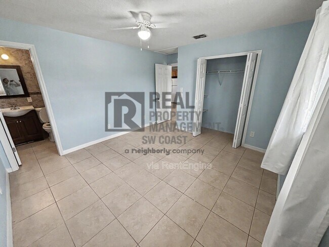 Building Photo - 843 SW 16th Terrace