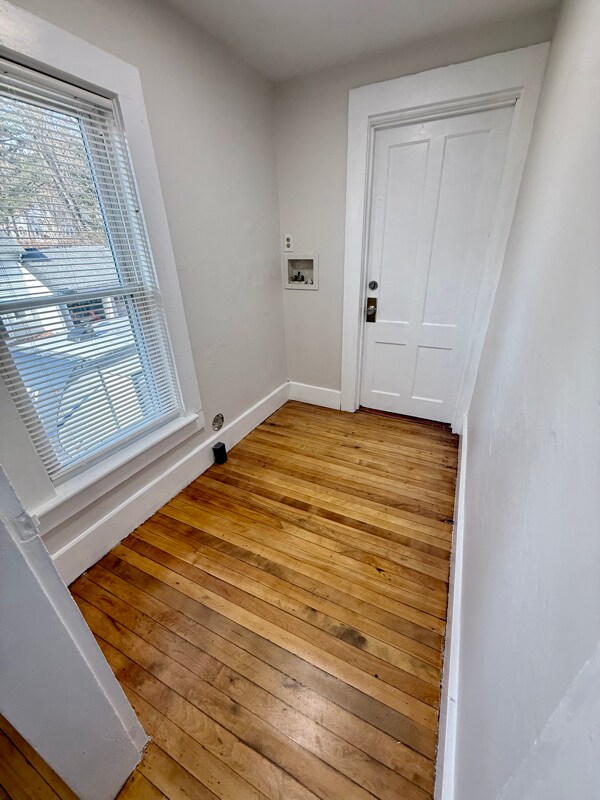 Building Photo - 1045 Pine St