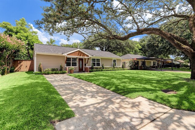 Building Photo - 6634 Housman