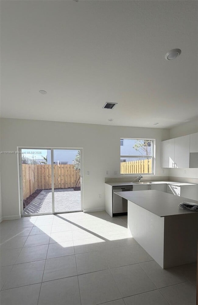 Building Photo - 15584 SW 276th Terrace