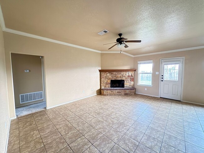 Building Photo - 3100 Rockwall Dr