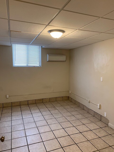 Building Photo - 57 W Vine St