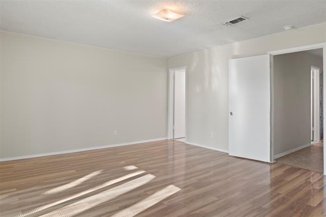 Building Photo - 3718 W Rochelle Rd