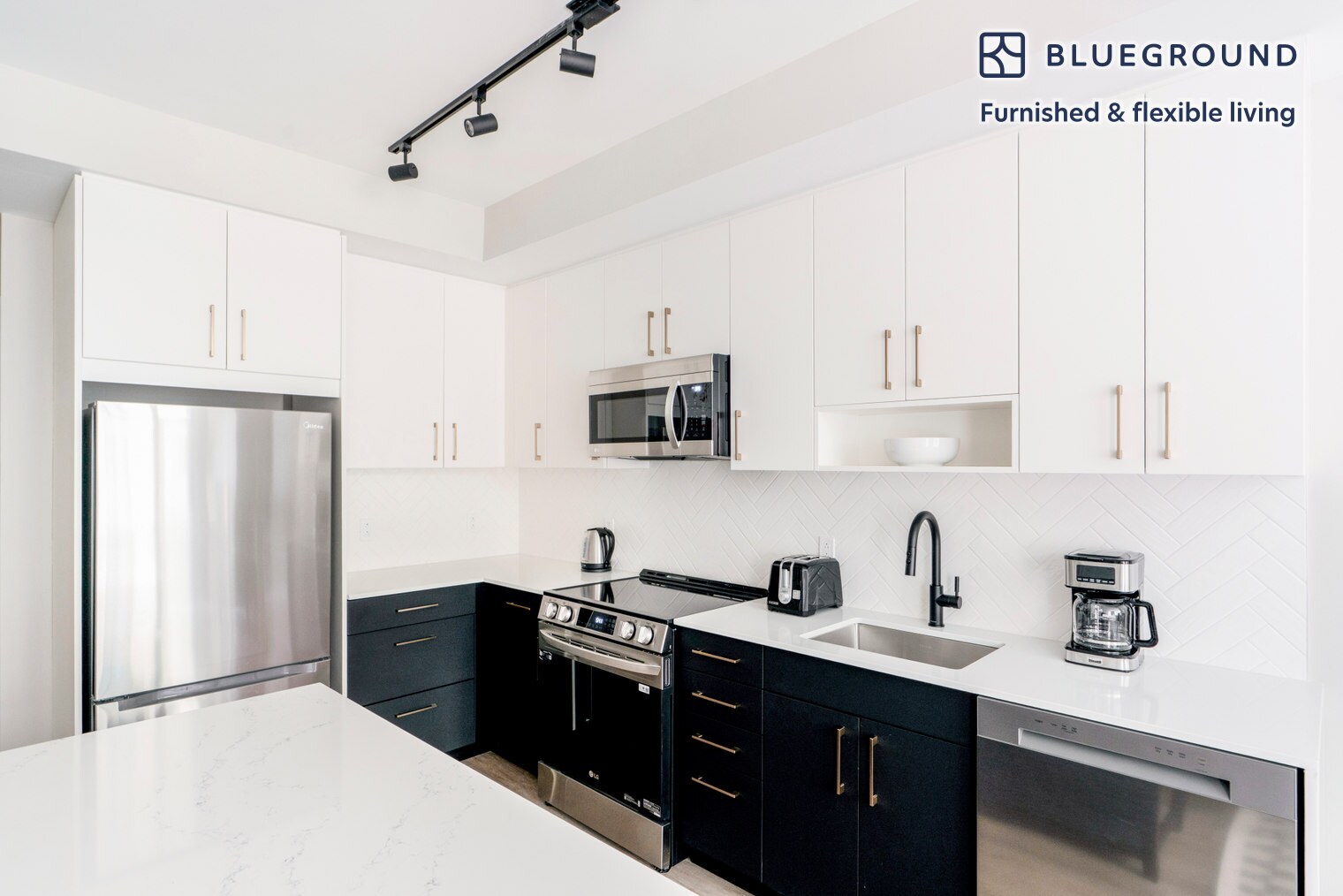 Building Photo - 4924 St Elmo Ave