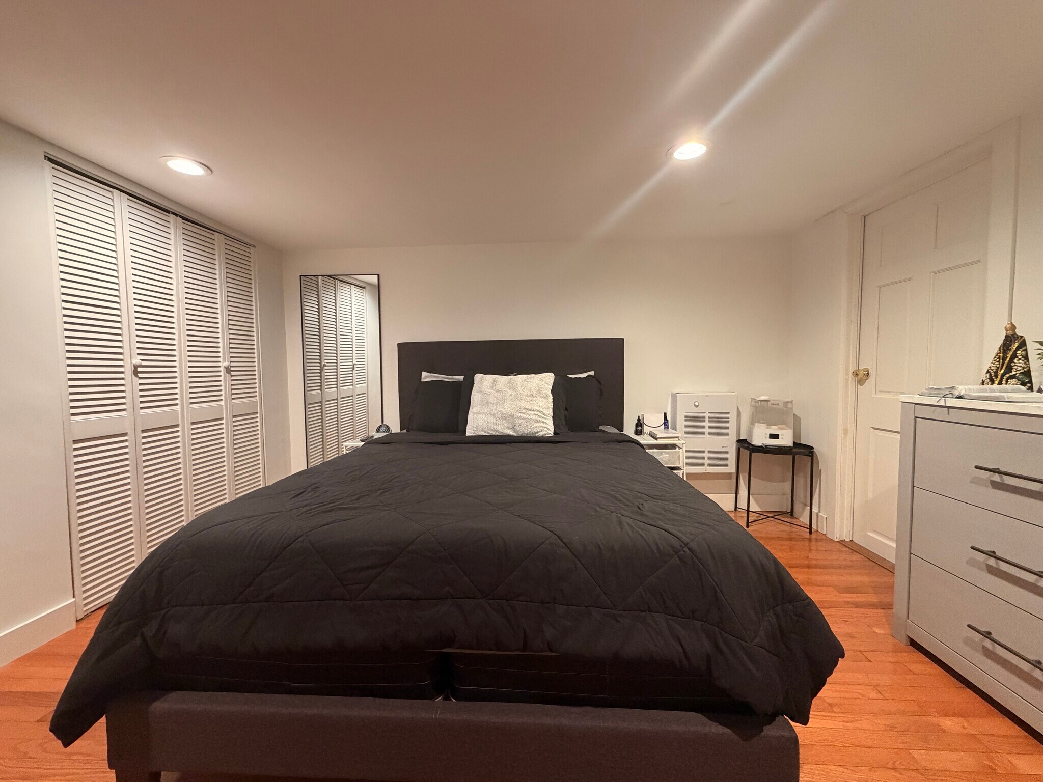 Building Photo - 532 East St