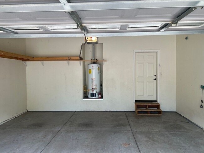 Building Photo - AVAILABLE SOON! 3-Bed Ponderosa Trails Gem
