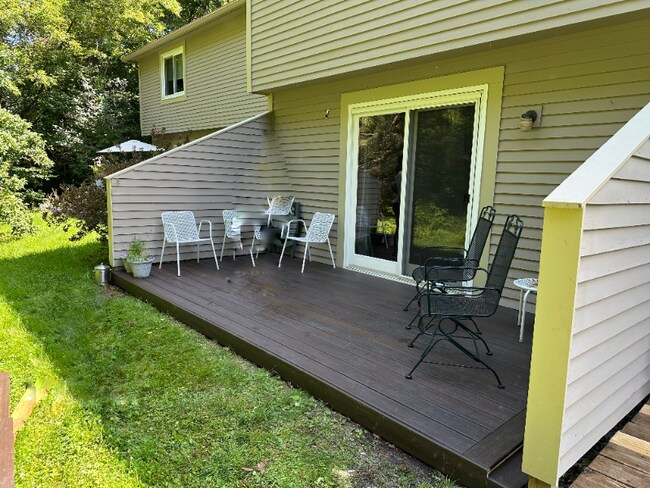 Building Photo - 58 Overlook Dr