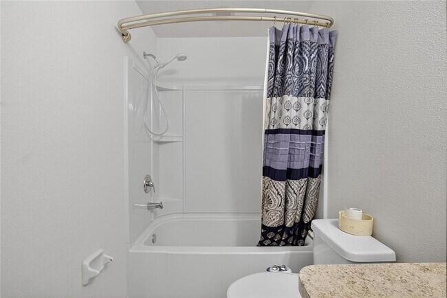 Building Photo - 2133 Geneva Dr