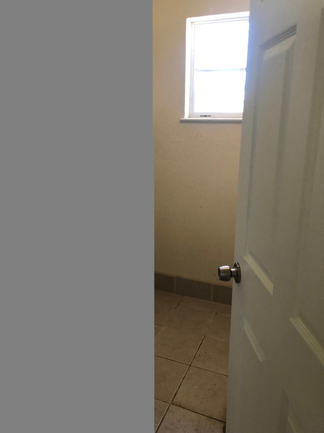 329 North Glenn Avenue, Unit 333 329 N Glenn Ave Fresno CA 93701