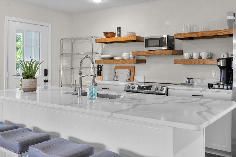 Building Photo - 1528 E Devine St