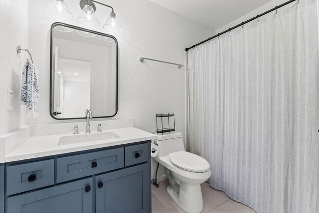 Building Photo - 7 S Avonlea Cir