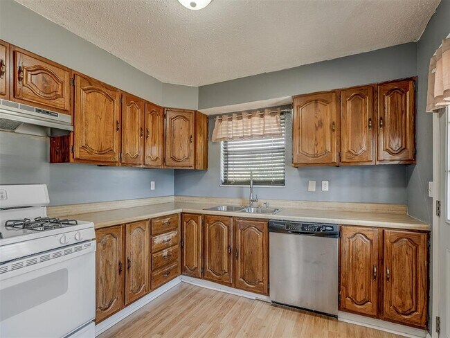 Building Photo - 3801 NW 51st St