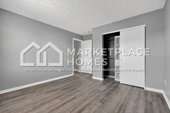 Building Photo - 5462 Rothermund Dr