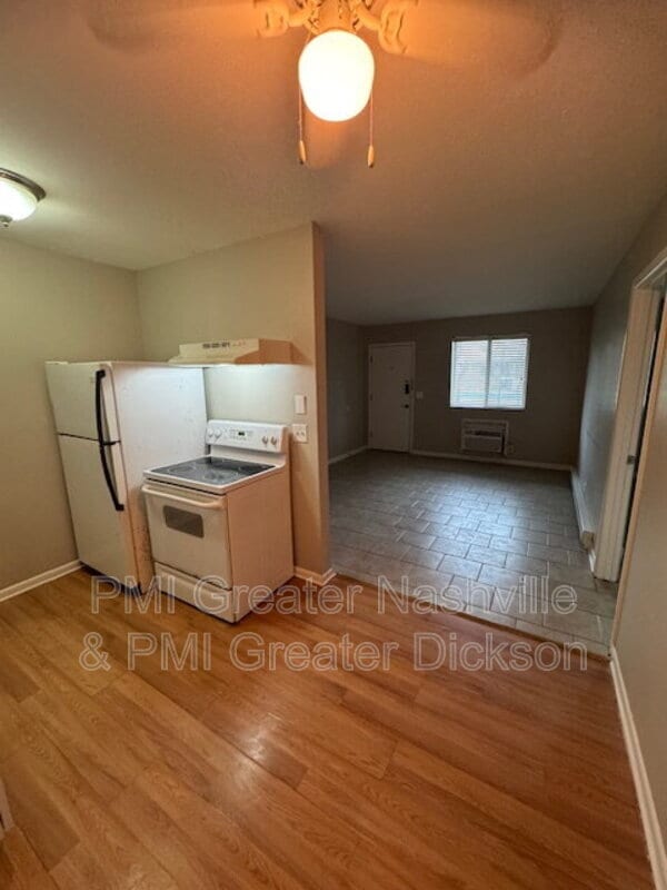 Building Photo - 2134 Fairfax Ave