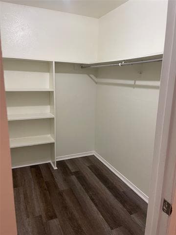 Building Photo - 2211 S Vernon Ave