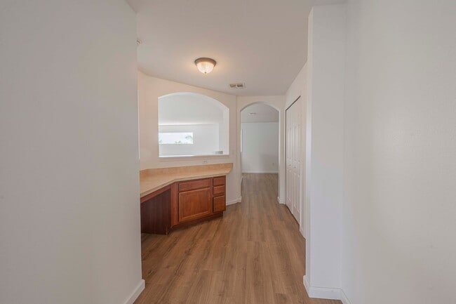 Building Photo - 3701 Titanic Cir