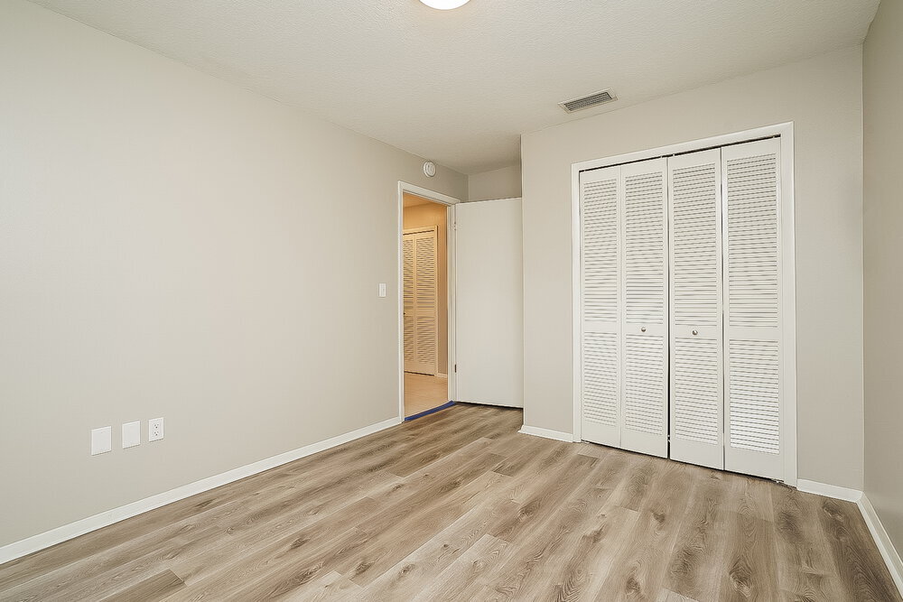 Building Photo - 1418 High Knoll Dr