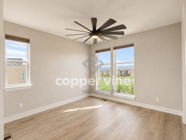 Building Photo - 11959 Mountview Ln